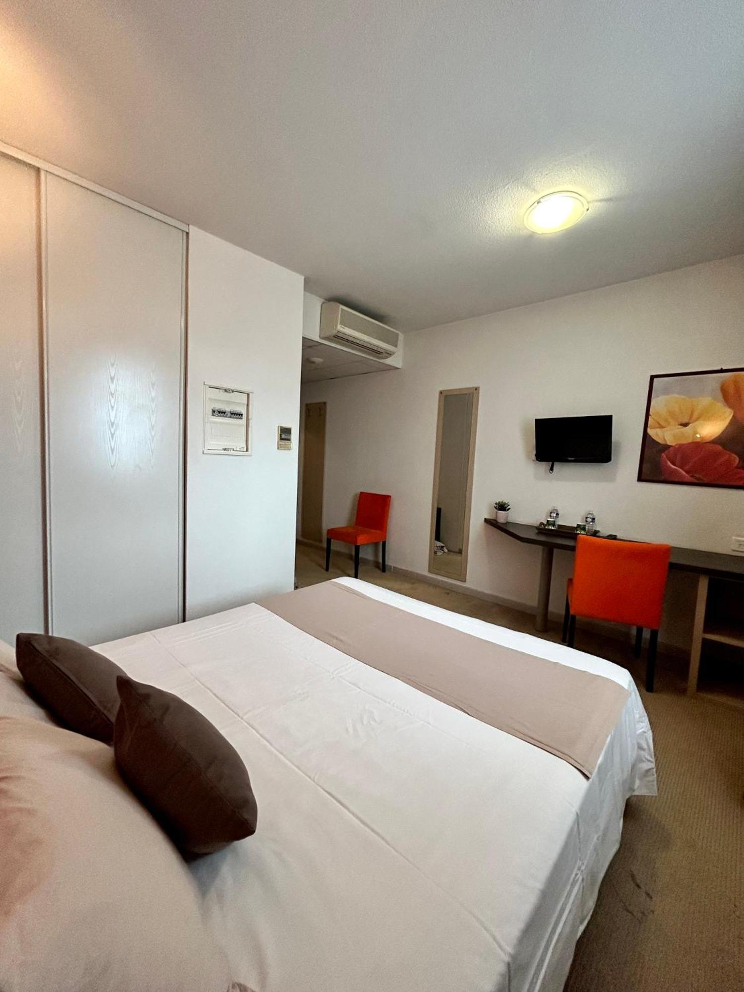 Hotel Restaurant Les Jasses De Camargue Gallargues-le-Montueux Zewnętrze zdjęcie